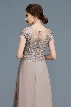 Chiffon Schaufel-Ausschnitt Prinzessin Bodenlanges Brautmutterkleid mit Applike