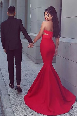 Gerüschtes Fantastisch Meerjungfrau Stil Satin Ballkleid ohne Ärmeln