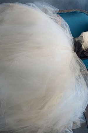 Duchesse-Linie Sweep Zug Brautkleid mit Falte Mieder mit Gürtel