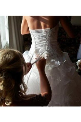 Herz-Ausschnitt Bodenlanges Stilvolles Brautkleid mit Rüschen mit Rücken Schnürung