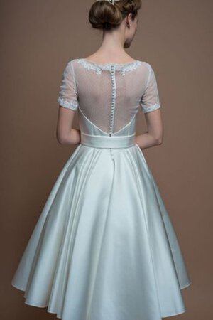 Das gebräuchlichste Material für das Neckholder-Kleid 9ce2-z78ln-schaufel-ausschnitt-a-line-klassisches-brautkleid-mit-kn-pfen-mit-gurtel