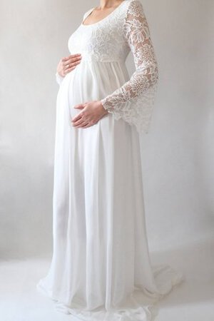 Tolle Bateau Empire Enganliegendes Brautkleid aus Kunstseide