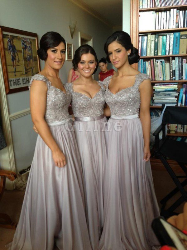 Chiffon Enges V-Ausschnitt Brautjungfernkleid aus Paillette mit gekappten Ärmeln
