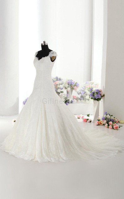 Normale Taille Plissiertes Bodenlanges Brautkleid mit gekappten Ärmeln mit Bordüre